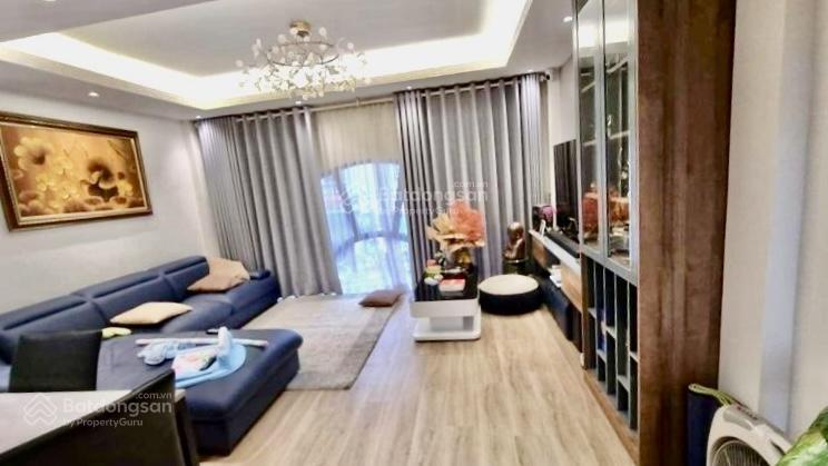 Nhà hẻm xe hơi sát vincom lê văn việt, gần trường hoa lư, kế ga metro thủ đức, 3 tầng, 5 tỷ nhỏ