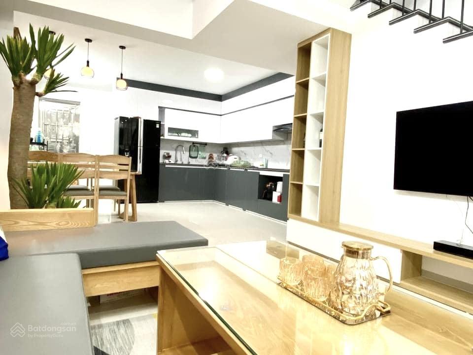 Bán nhà 4 tầng, hxh 7 chỗ thông sát vincom lê văn việt, gần học viện chính trị tw2, 5pn, 7 tỷ