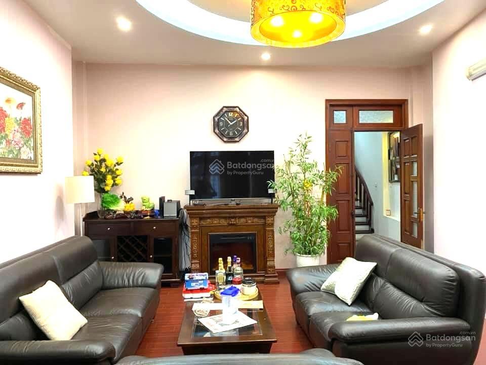 Nhà hxh thông, đẹp lung linh sát ga metro phước long, gần trường ngô thời nhiệm, 3 tầng, 8 tỷ nhỏ