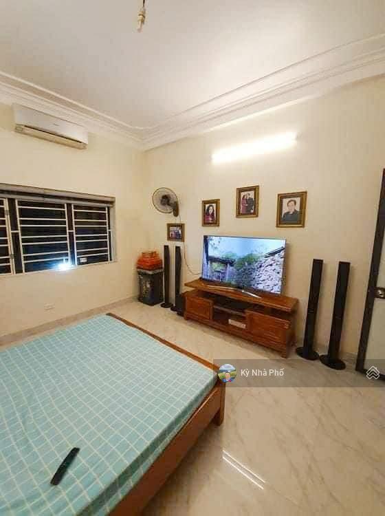 Bán nhà đẹp long lanh, sát đại học văn hóa, gần ga metro bình thái, hẻm xh thông đường đỗ xuân hợp