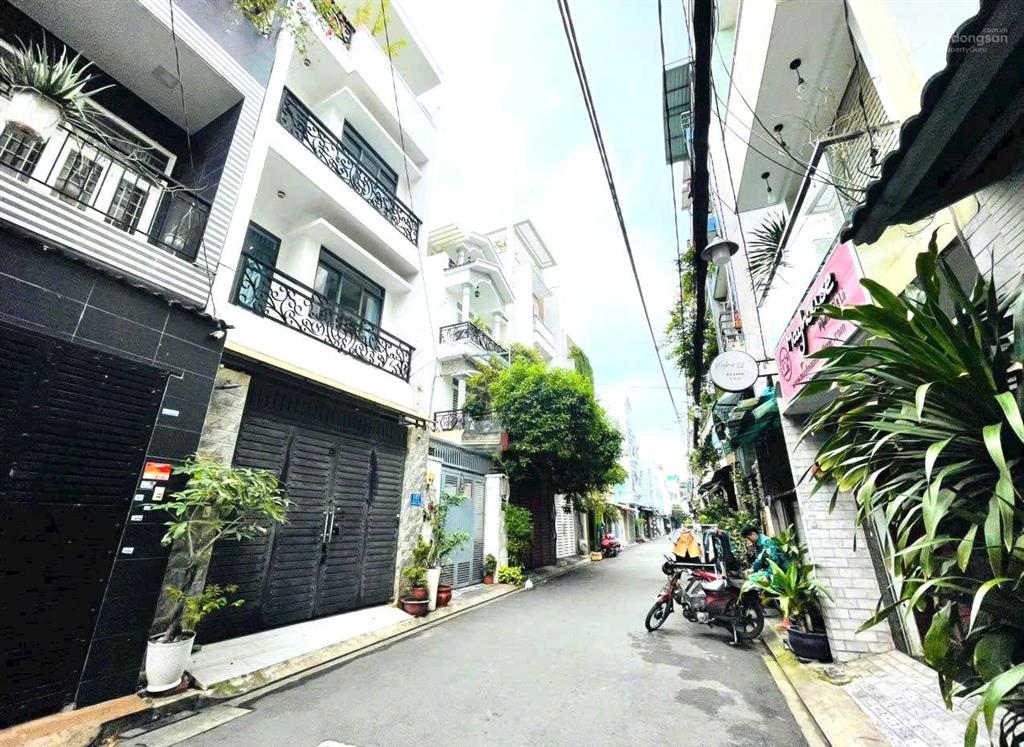 Khu giảng viên trường cao đẳng công thương, phân lô đồng bộ, hxh 7 chỗ, 4 tầng btct, 8 tỷ nhỏ