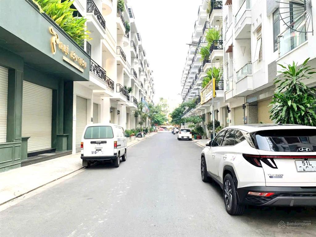 Thầy cô đang giảng dạy tại quận 9, đừng bỏ lỡ căn này ạ, đỗ xuân hợp, khu p/l, sát ga metro