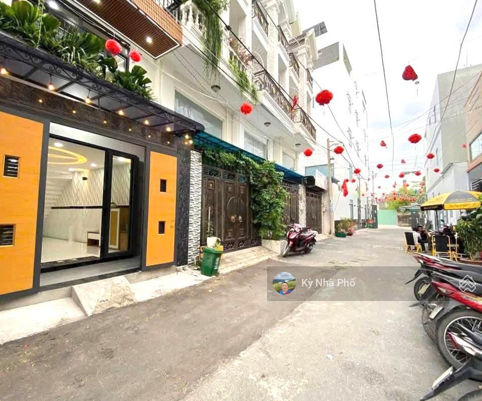 Bán nhà hxh 7 chỗ thông sát học viện chính trị, gần vincom lê văn việt, khu p/l, 4 tầng, 7 tỷ nhỏ