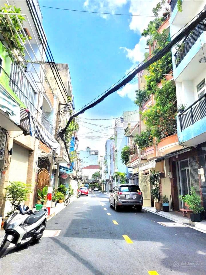 Bán nhà hxh sát ga metro bình thái, gần đại học văn hóa, 5 phòng ngủ, 4 tầng btct, 8 tỷ nhỏ