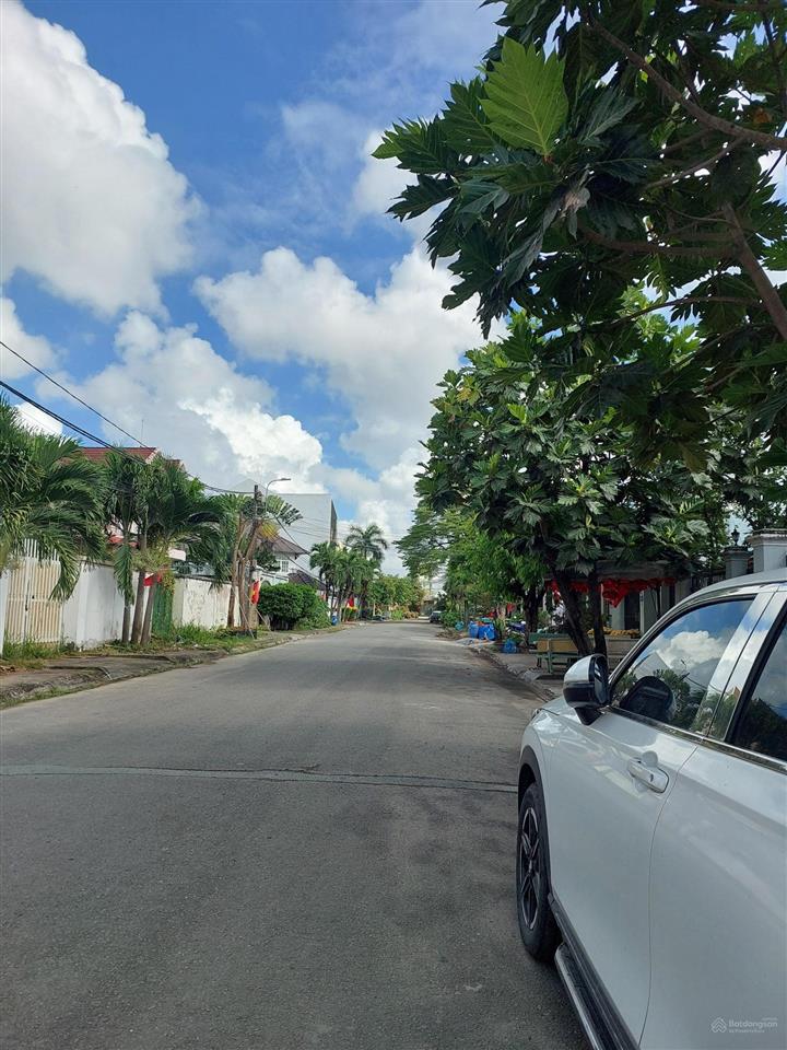 Chủ gấp bán nhà biệt thư đẹp hẻm xe hơi 12m nguyễn duy trinh,gần vòng xoay phú hữu