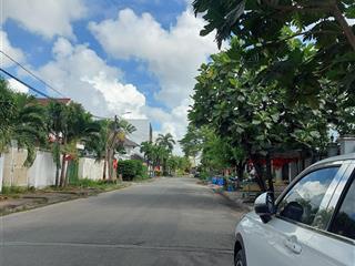 Chủ gấp bán nhà biệt thư đẹp hẻm xe hơi 12m nguyễn duy trinh,gần vòng xoay phú hữu