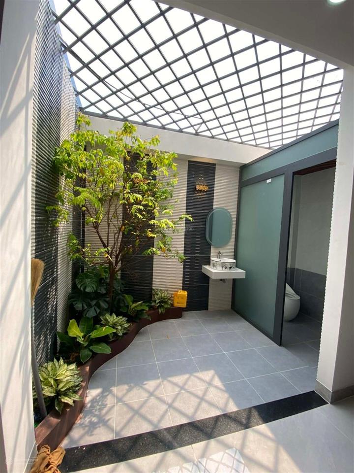 Siêu phẩm nhà mới toanh  có thang máy  5 tầng đường nhựa 79 m  nhà 5 tầng  (4x18 )