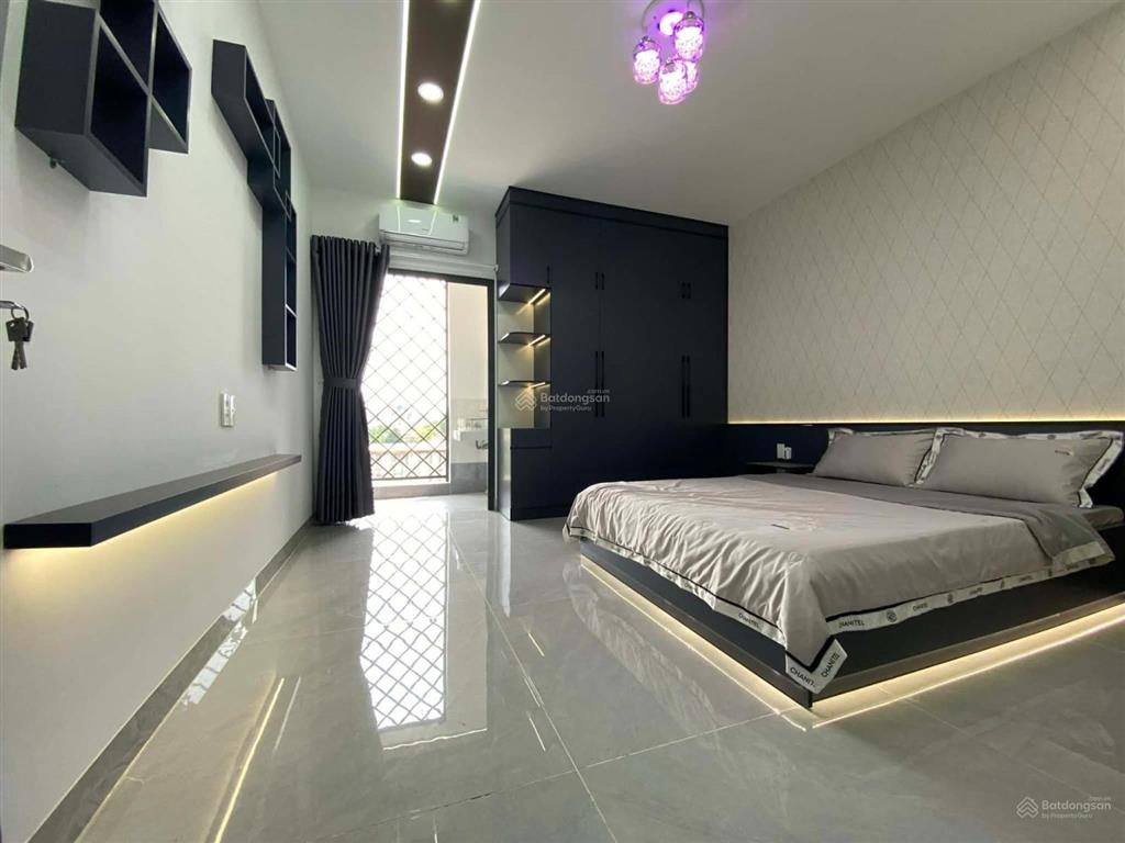 Siêu phẩm nhà mới toanh  có thang máy  5 tầng đường nhựa 79 m  nhà 5 tầng  (4x18 )