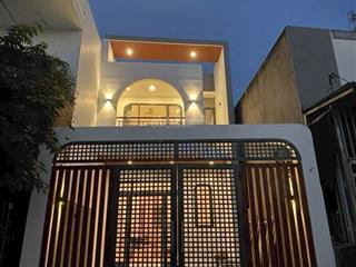 Bán căn nhà phố đuc thật trệt lầu phong cách hiện đại ngay chợ phú thọ trảng dài