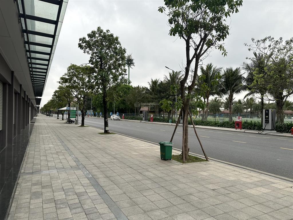 Shophouse phố biển, view trực diện cviên vịnh biển 4 mùa. dt 100m2 mt 5m đường 20m vỉa hè 7m. 21tỷ
