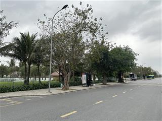 Shophouse phố biển, view trực diện cviên vịnh biển 4 mùa. dt 100m2 mt 5m đường 20m vỉa hè 7m. 21tỷ
