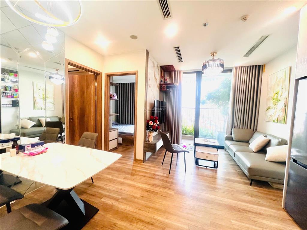 Bán căn hộ chung cư onsen ecopark, toà r2 tầng đẹp, 64m2  2pn  2vs. full nội thất sẵn ở. 5 tỷ 1