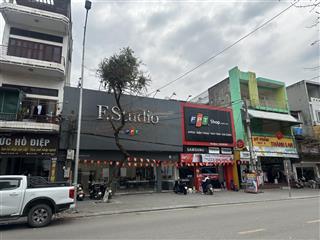 Bán mảnh đất mặt phố cù chính lan tp hoà bình, đối diện chợ phương lâm, dt ~2000m2, mt 20m. 148tỷ