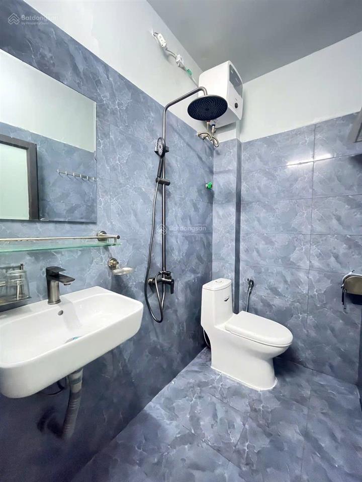 Chính chủ gửi bán nhà mới 3.5 tầng hoàn thiện  sẵn xách vali về ở  gần bến xe yên nghĩa  3ty850