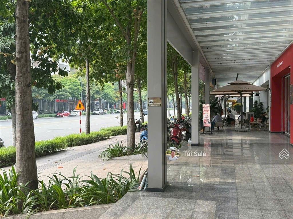 Cho thuê shophouse, nhà phố 155m2 mặt tiền đường nguyễn cơ thạch, mặt bằng hoàn thiện đẹp.