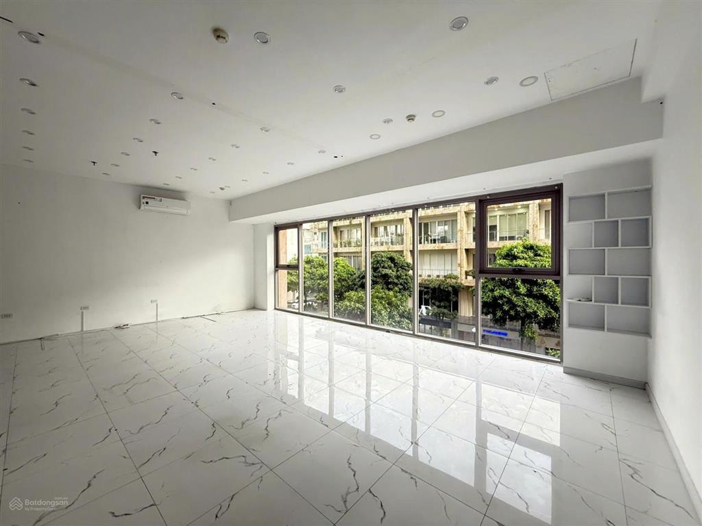 Cho thuê shophouse mặt bằng đường b2 diện tích sàn 85m2 trệt + 2 lầu giá thuê 90tr