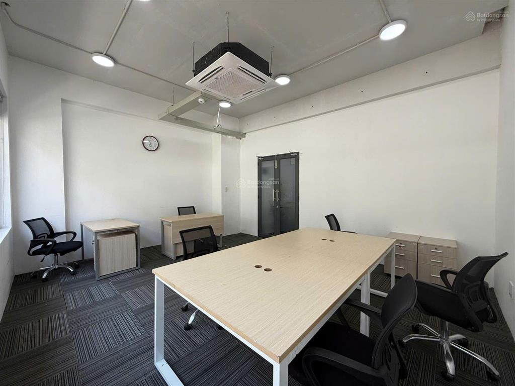 Cho thuê văn phòng full nội thất tại sala, chỉ vào làm việc