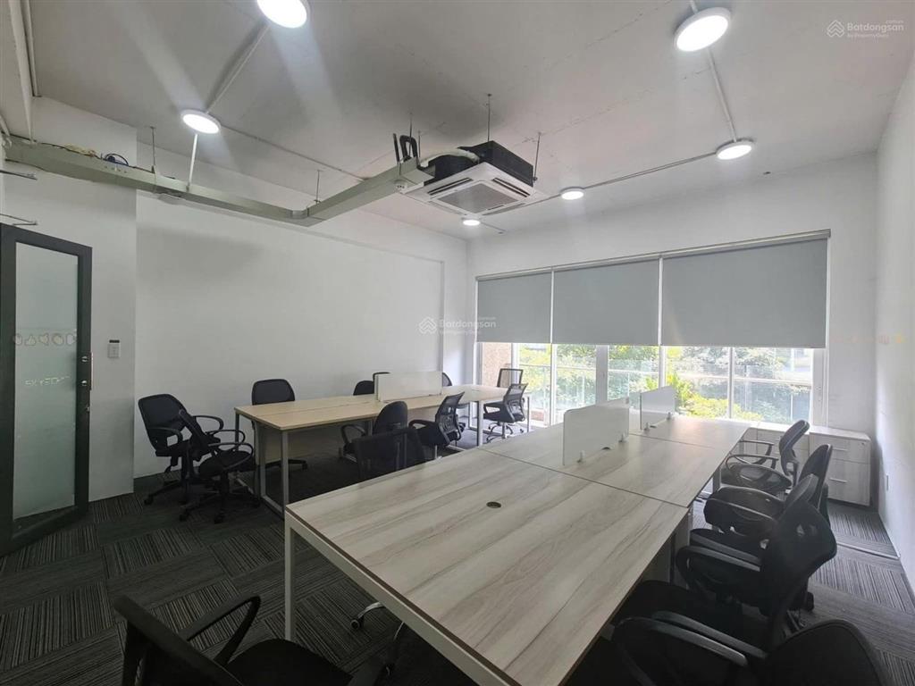 Cho thuê văn phòng full nội thất tại sala, chỉ vào làm việc