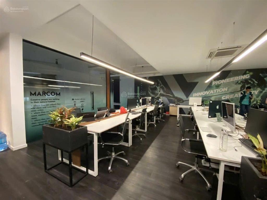 Cho thuê văn phòng sala q2 240m2 full sàn đầy đủ nội thất 110 triệu
