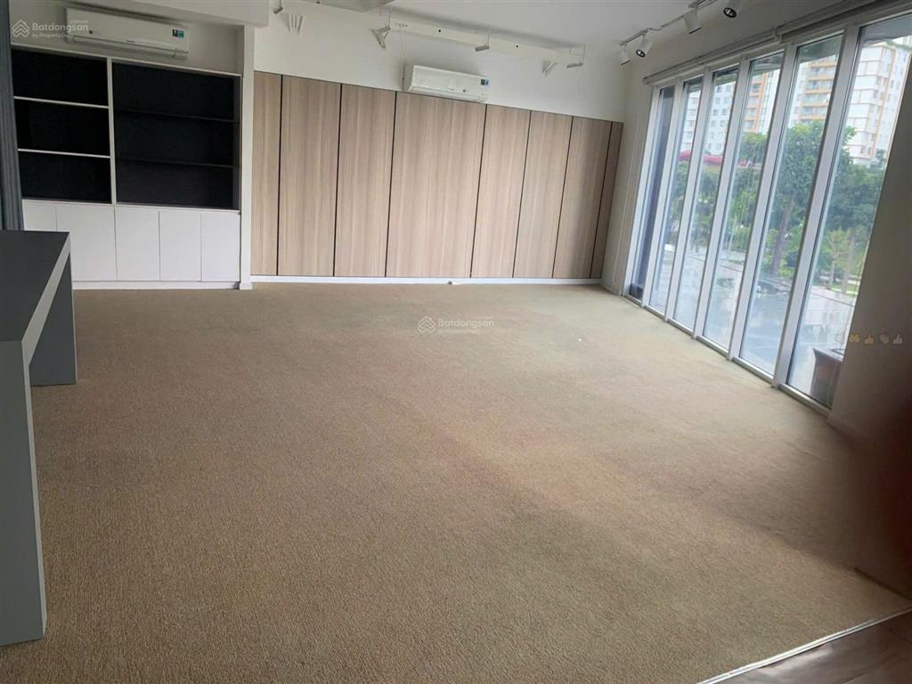Cho thuê văn phòng sala q2 240m2 full sàn đầy đủ nội thất 110 triệu