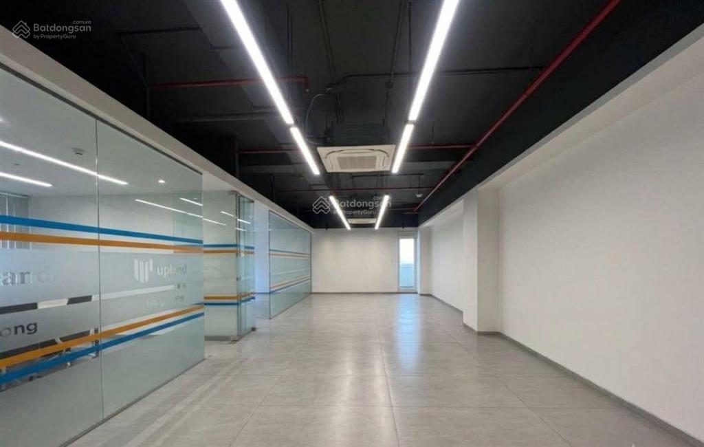Cho thuê shophouse căn góc 1 trệt 2 lầu dt 230m2 khu đô thị sala