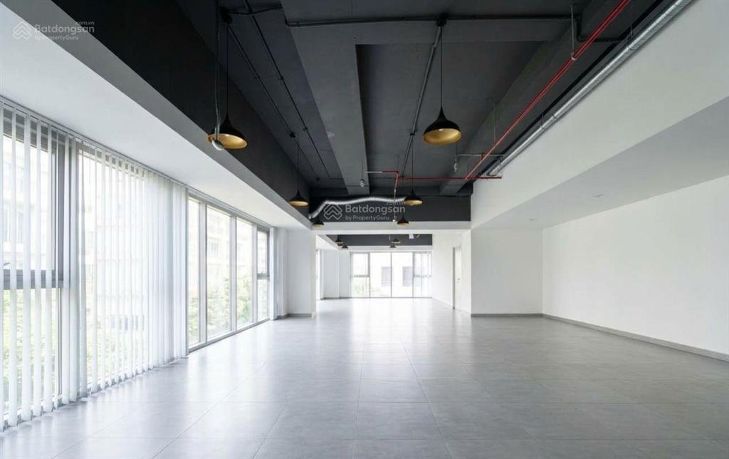 Cho thuê shophouse căn góc 1 trệt 2 lầu dt 230m2 khu đô thị sala