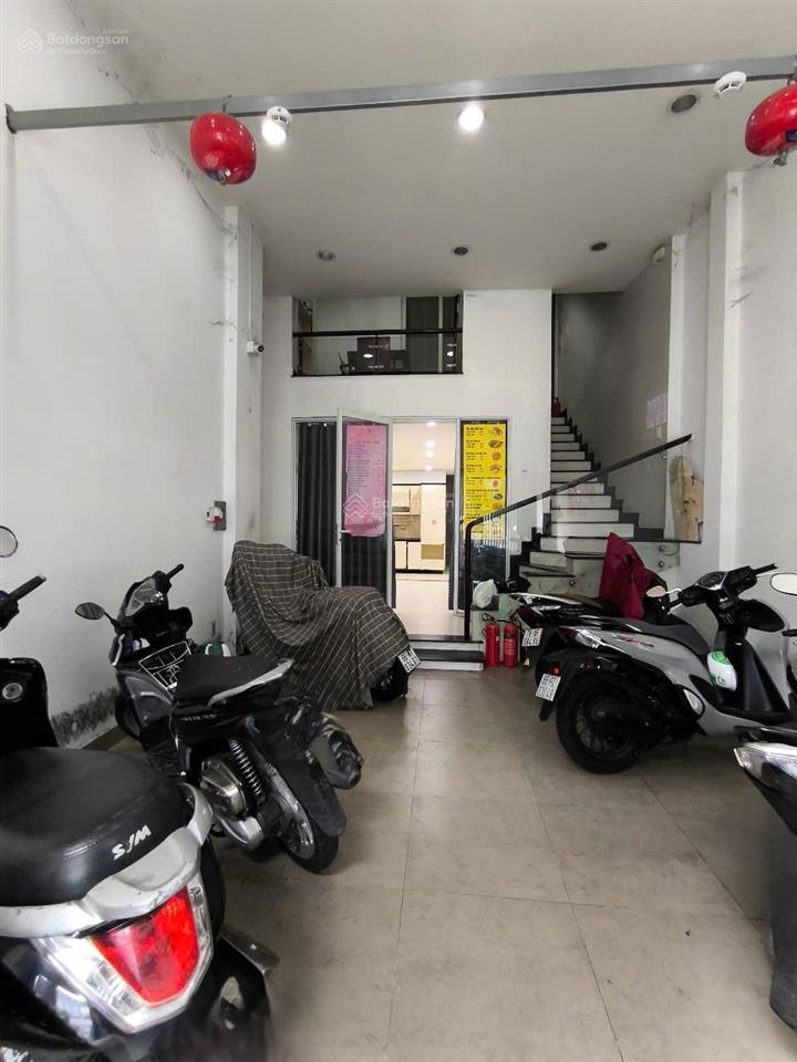 Cho thuê căn hộ dịch vụ tách bếp mặt tiền ba vân khu bàu cát tân bình