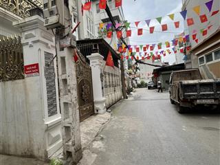 Hiếm đẹp đất việt hưng long biên 7,6 tỷ 50 m2 mt5m ngõ thông ô tô nhỏ