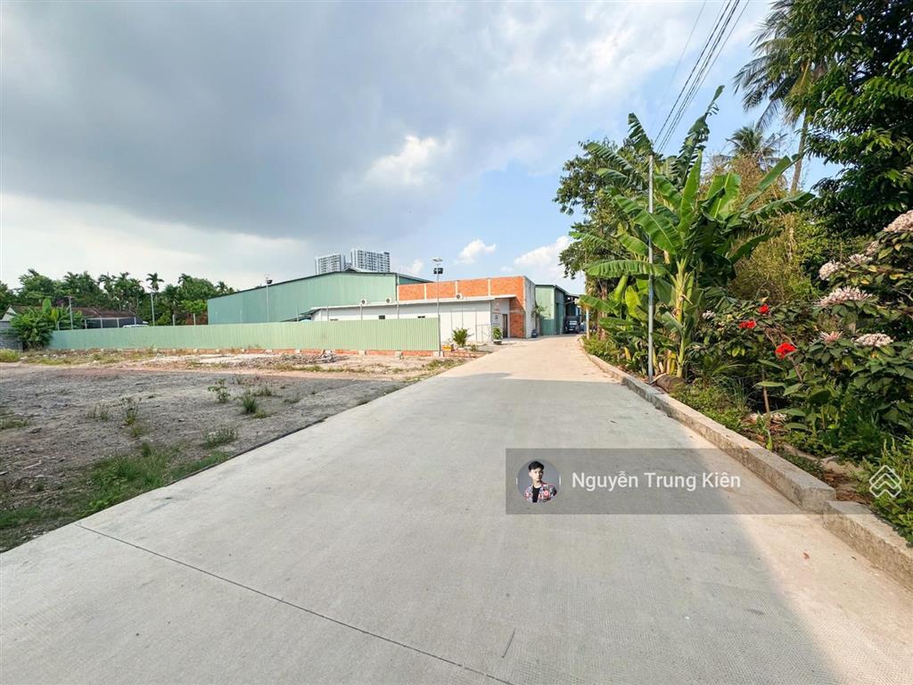 200m2 ( 10 x 20 )  sổ riêng  đường ô tô giáp sông sg vĩnh phú 27 cạnh sg giá tốt