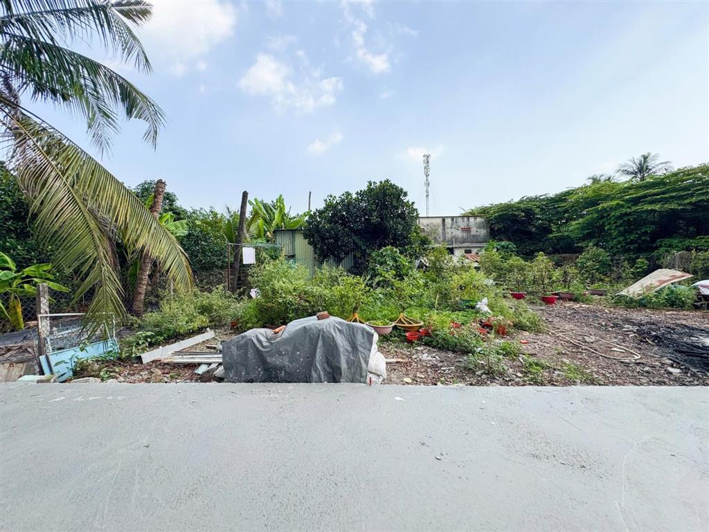200m2 ( 10 x 20 )  sổ riêng  đường ô tô giáp sông sg vĩnh phú 27 cạnh sg giá tốt