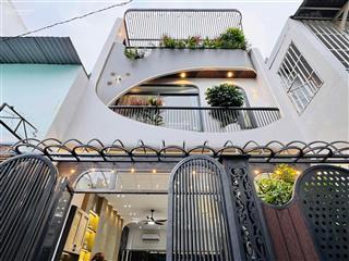 Bán nhanh căn bàn cờ giá 4tỷ850/72m2. gần chợ bàn cờ. đang cho thuê được 26 triệu tháng