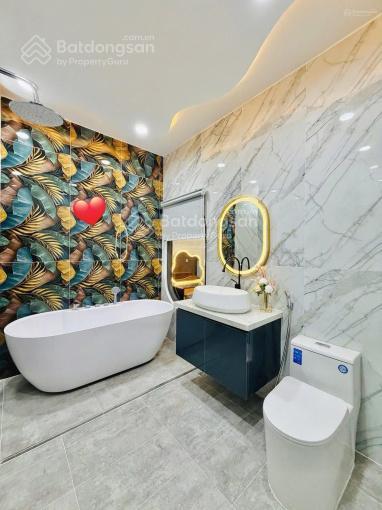 Có ngay căn nhà giá 3tỷ750/72m2 đường hoa lan  phú nhuận. cho thuê được 24 triệu tháng