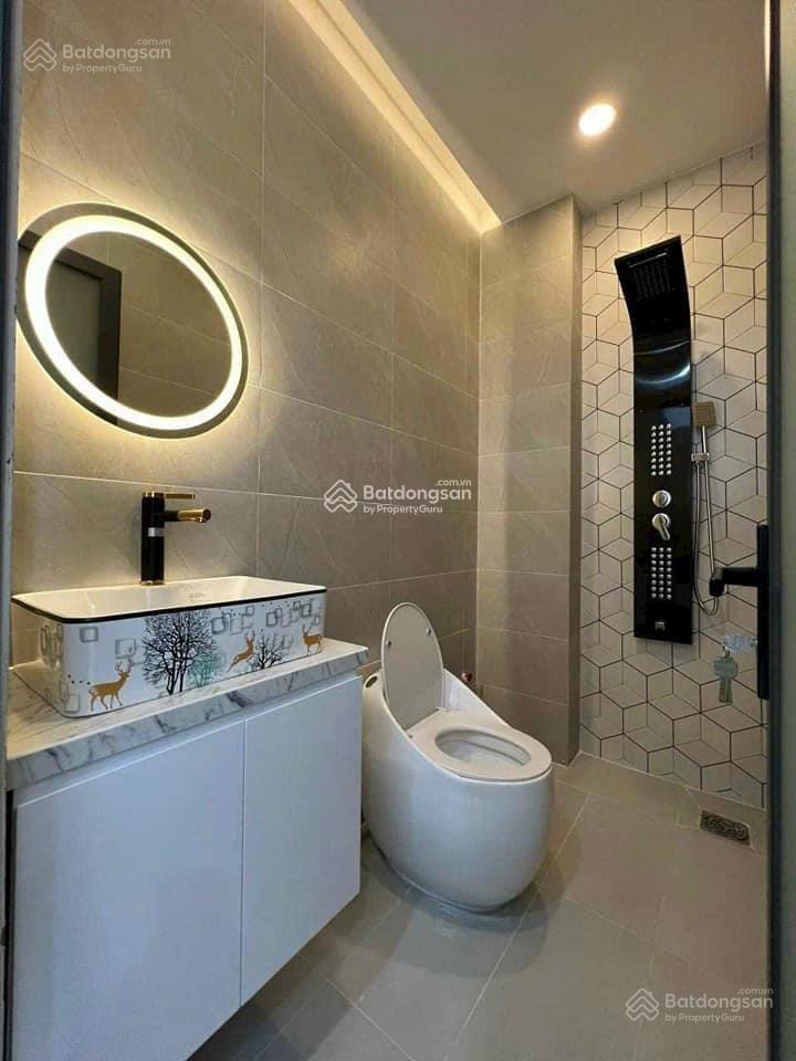 Giảm xuống 200tr 79m2 đường phan kế bính  q.1. thông ra điện biên phủ. cho thuê 27tr