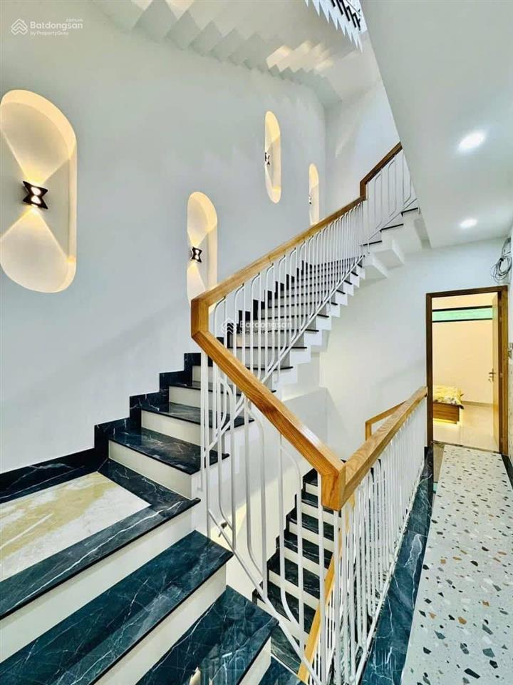 Bán nhà đi định cư đường nguyễn cửu vân  bình thạnh giá 4tỷ5/76,8m2. thông ra xô viết nghệ tĩnh