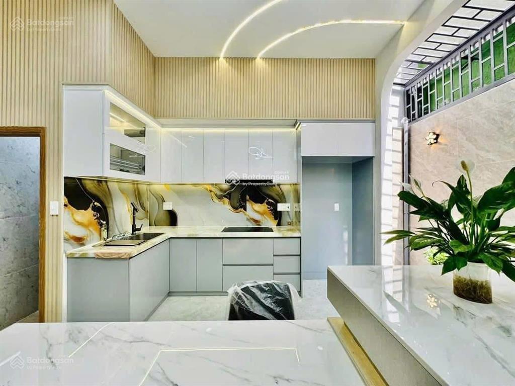 Bán nhà đi định cư đường nguyễn cửu vân  bình thạnh giá 4tỷ5/76,8m2. thông ra xô viết nghệ tĩnh