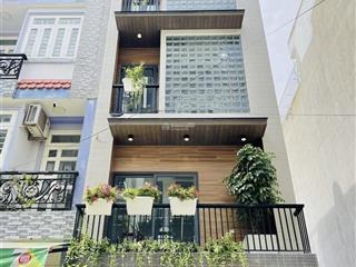 Cô năm cần bán nhà nguyễn thiện thuậtquận 3. giá 4tỷ750/63,5m2. cho thuê 30 triệu tháng