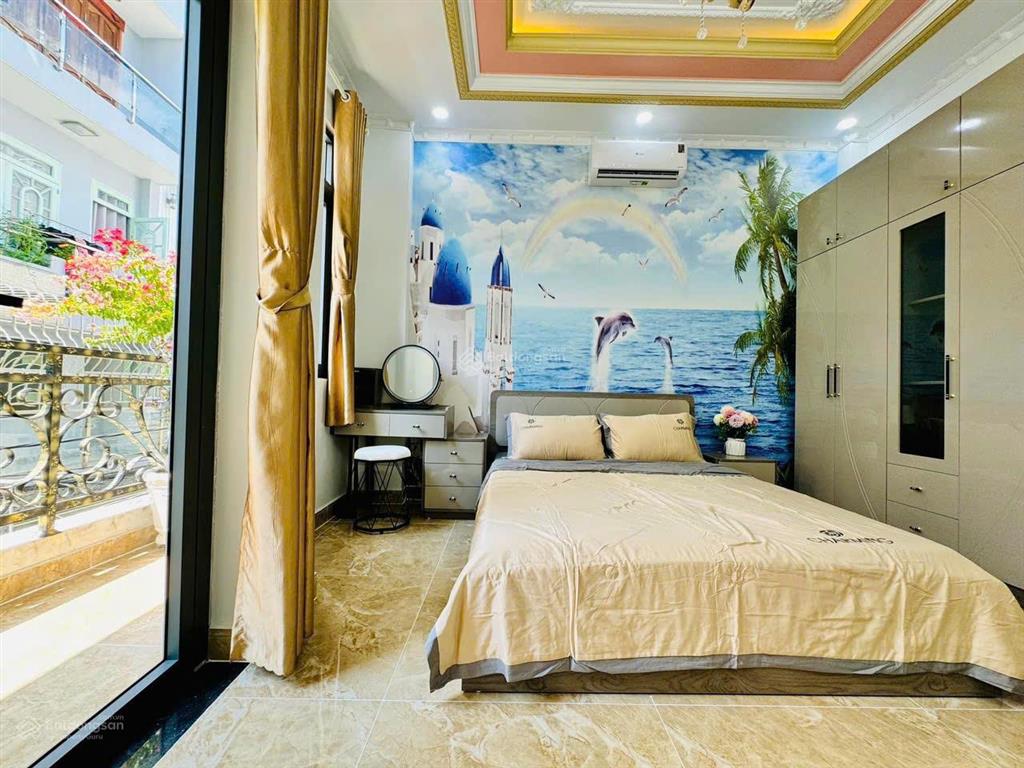 Cần bán gấp căn bà hạt  quận 10 giá 3tỷ550/79m². gần chợ nguyễn tri phương. cho thuê 24tr
