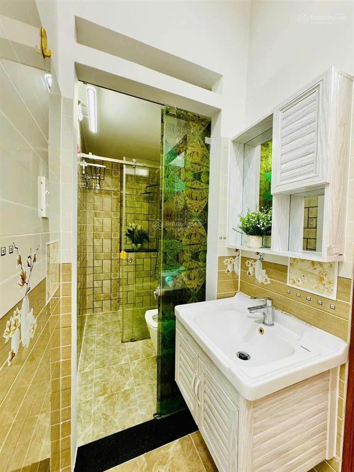 Cần bán gấp căn bà hạt  quận 10 giá 3tỷ550/79m². gần chợ nguyễn tri phương. cho thuê 24tr