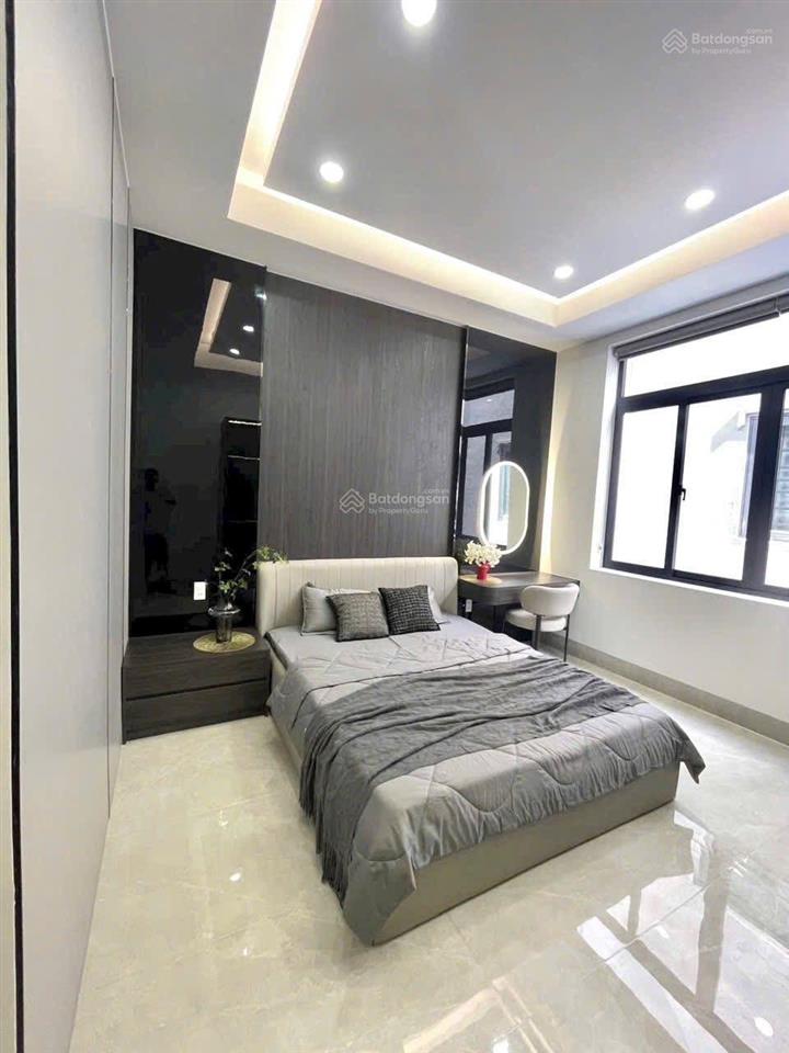 Cô chú bán nhà triệu quang phục  quận 5 giá 4 tỷ5/ 72m2. cho thuê được 25 triệu/tháng