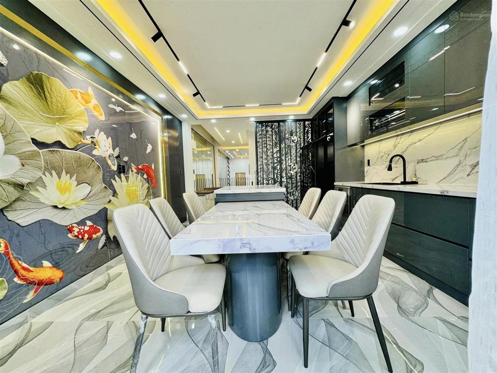 Cô ba bán nhà nguyễn thị minh khai  q1 giá 5tỷ7/76,2m². cho thuê 31 triệu. gần thảo cầm viên