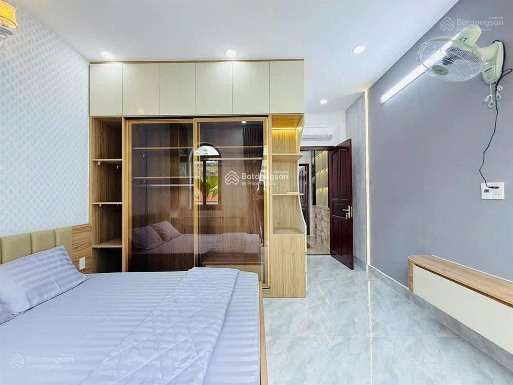 Chỉ có căn duy nhất không có hai cần bán đ.nguyễn phúc nguyễnq.3 giá 4tỷ090/75,9m2. cho thuê 28tr