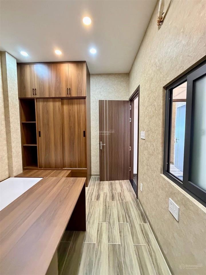 Giá 3tỷ7/72m2 có ngay nhà nguyễn trãi  q5. cho thuê được 26 triệu/tháng