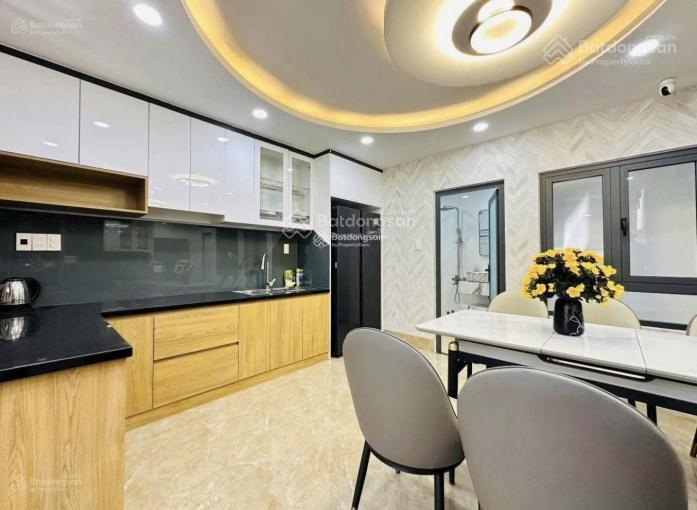 Cần bán nhà bà hạt  q10 78m2. cho thuê 29 triệu tháng. gần đh kinh tế