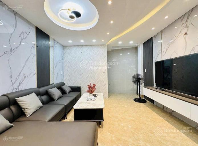 Cần bán nhà bà hạt  q10 78m2. cho thuê 29 triệu tháng. gần đh kinh tế