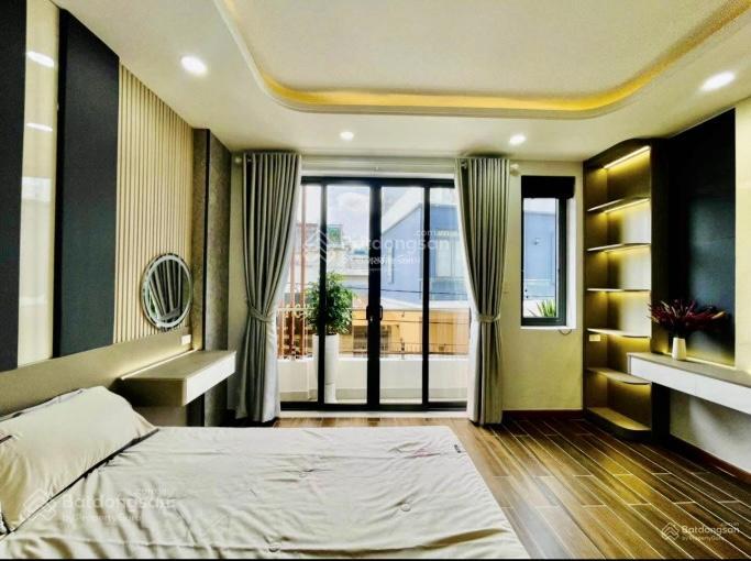 Cô chú bán nhà huỳnh văn bánh phú nhuận giá 3tỷ995/81,1m2. gần bệnh viện dân sinh. cho thuê 26tr