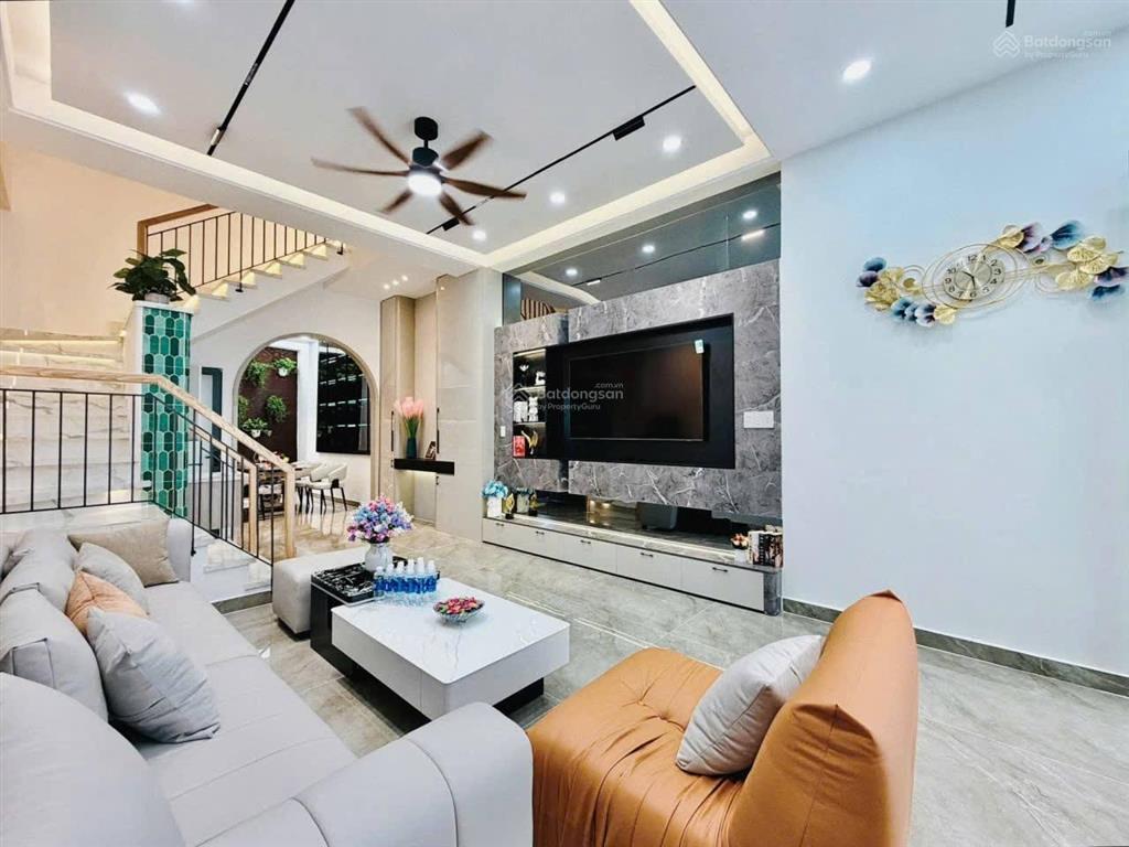 Nhà 4 tầng đường điện biên phủ  quận 3, giá 4tỷ890/73m2. cho thuê 25tr