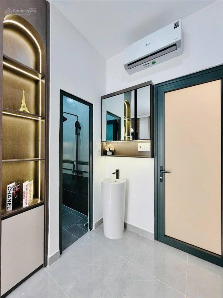 Nhà 4 tầng đường điện biên phủ  quận 3, giá 4tỷ890/73m2. cho thuê 25tr