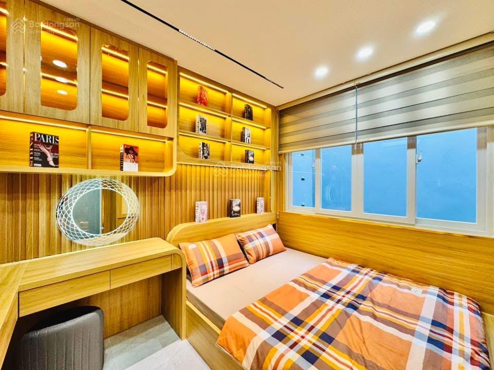 Giá giảm mạnh căn sư vạn hạnh cần bán giá 4tỷ880/81,6m2. cho thuê 27tr. gần vạn hạnh mall.