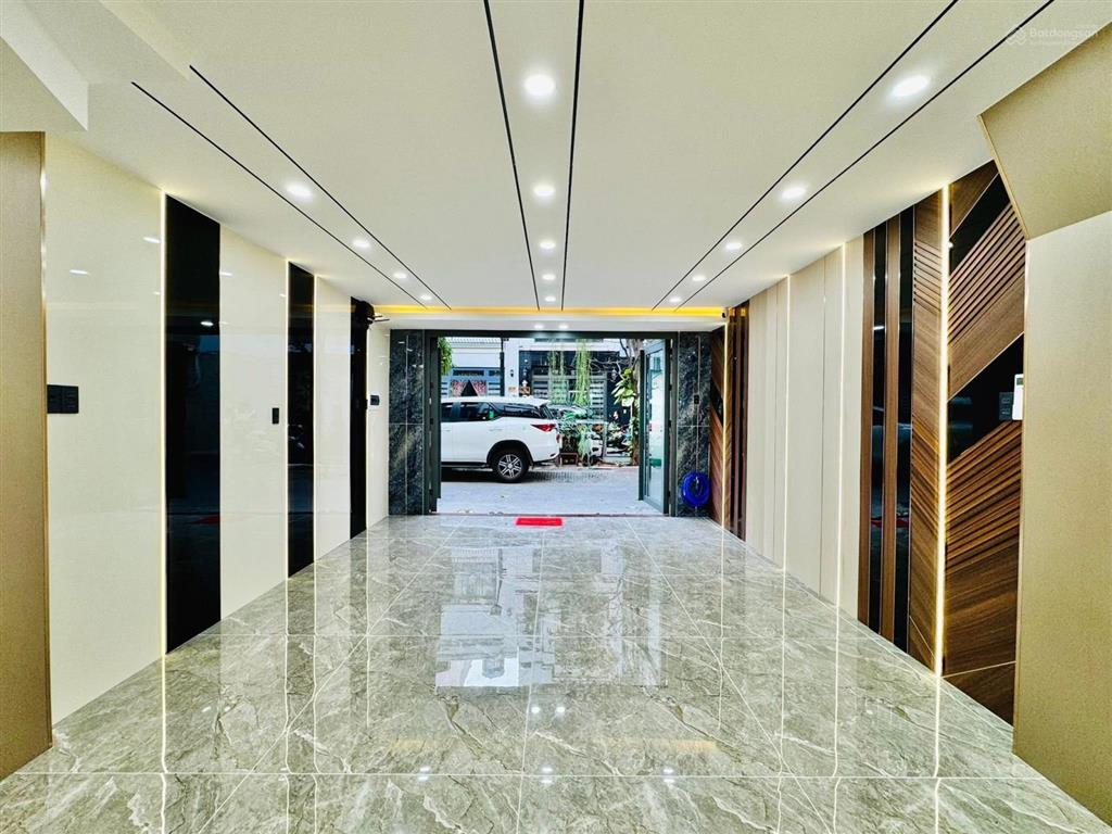 Giá giảm mạnh căn sư vạn hạnh cần bán giá 4tỷ880/81,6m2. cho thuê 27tr. gần vạn hạnh mall.
