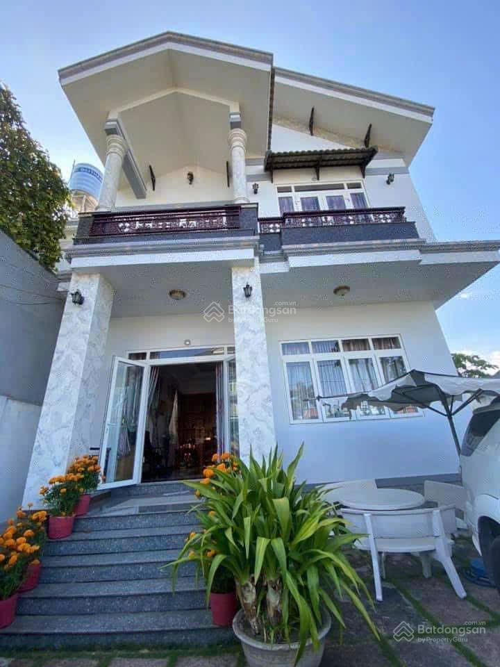 Cần bán nhanh căn biệt thự vườn tại đường 5 trường thạnh, quận 9 giá 5.460tỷ/ 200m2. cho thuê 25tr
